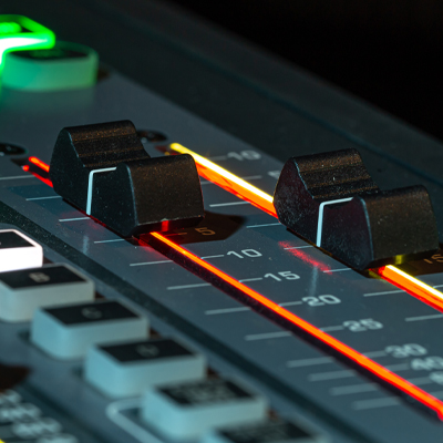 Aşk FM 102.1 yeni yayın akışıyla sizlerle